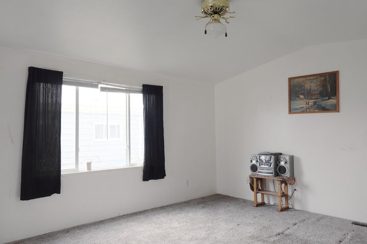 Property Photo: 1154 Poplar Drive 34 CA 95521