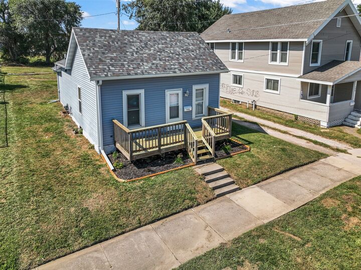 206 N 5th Avenue  Marshalltown IA 50158 photo