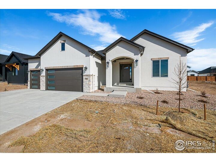 Property Photo: 194 Boxwood Dr CO 80550