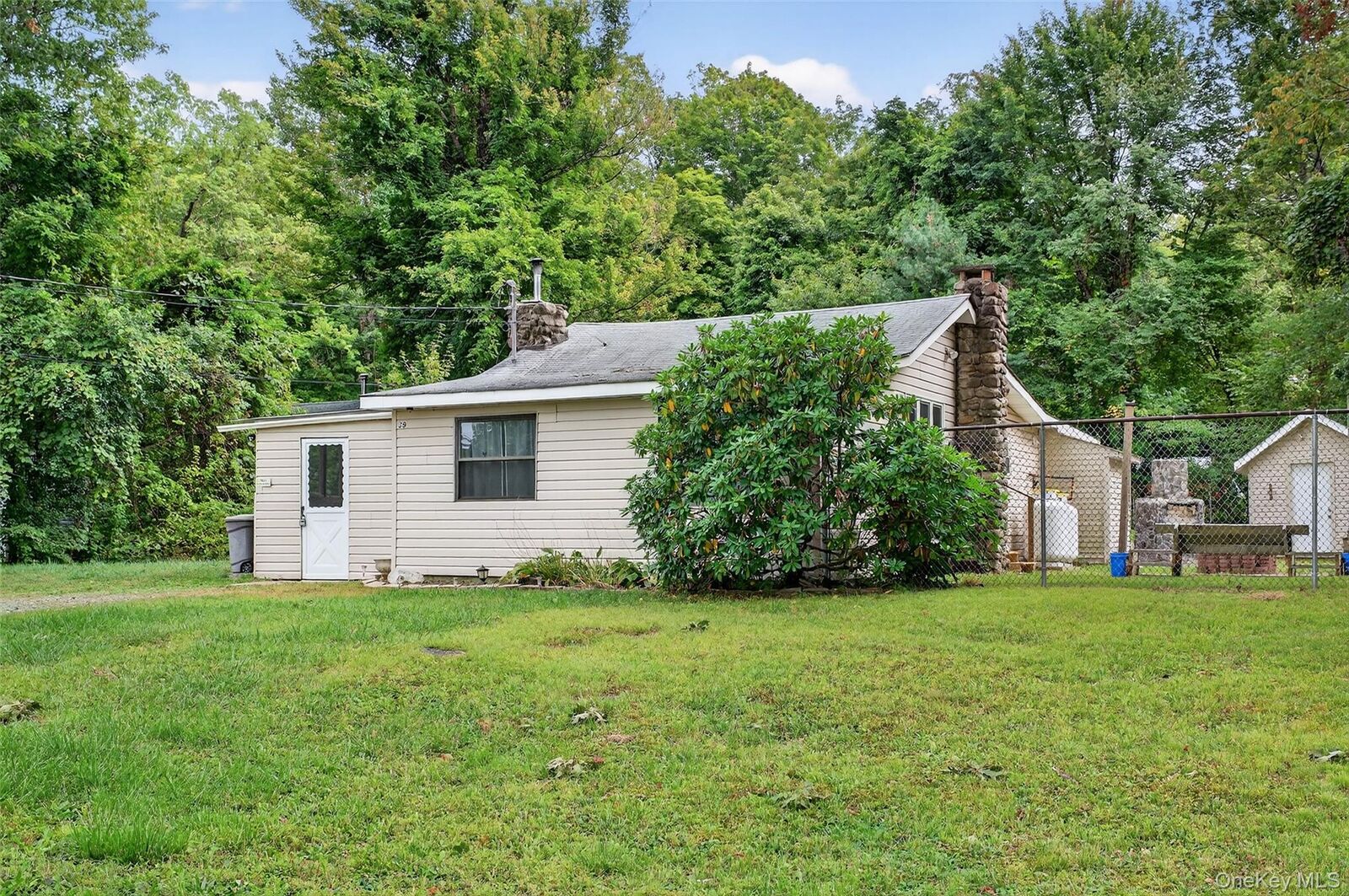 Property Photo:  39 Hillcrest Trail  NY 10950 