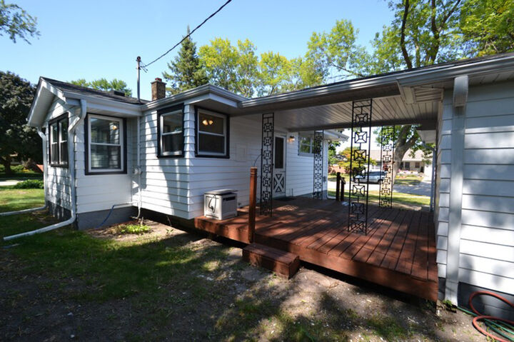 Property Photo:  9833 W Dakota St  WI 53227 