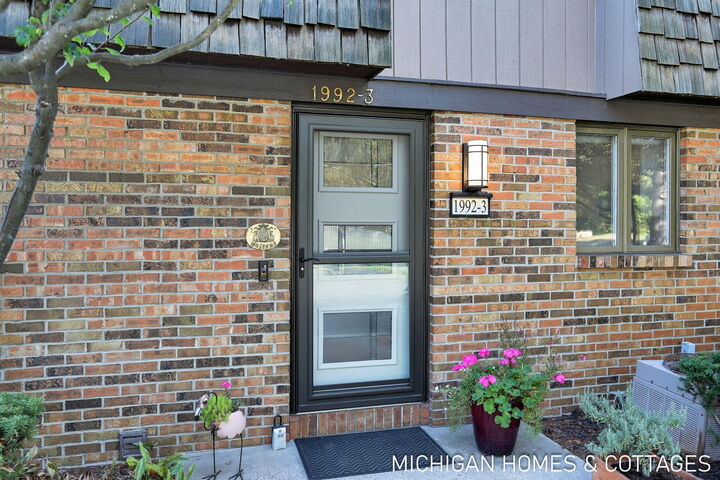 Property Photo: 1992 S Shore Drive MI 49423