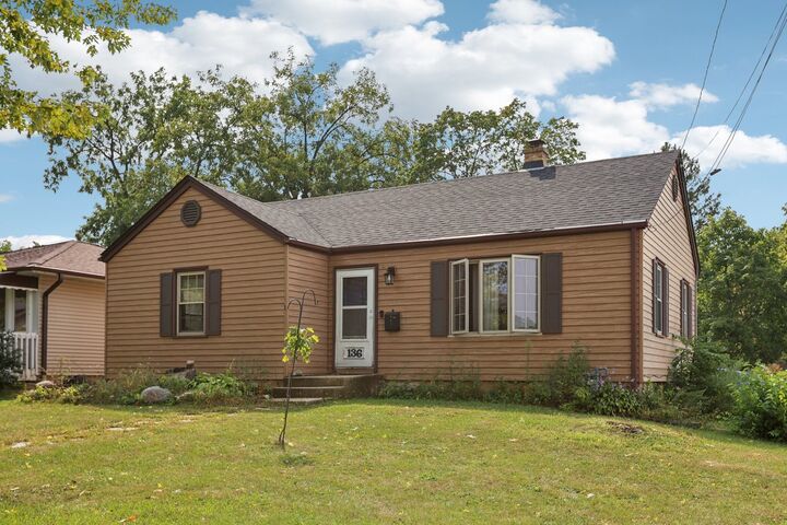136 Hubbard Court  Wauconda IL 60084 photo