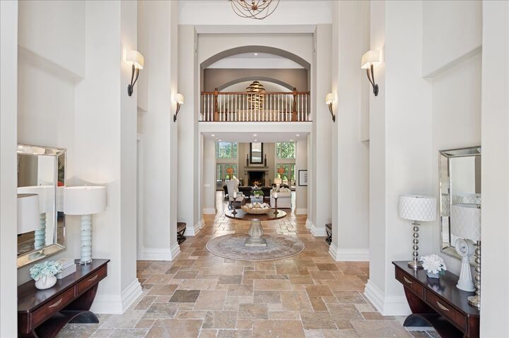 Property Photo:  24 Bridlewood Road  IL 60062 