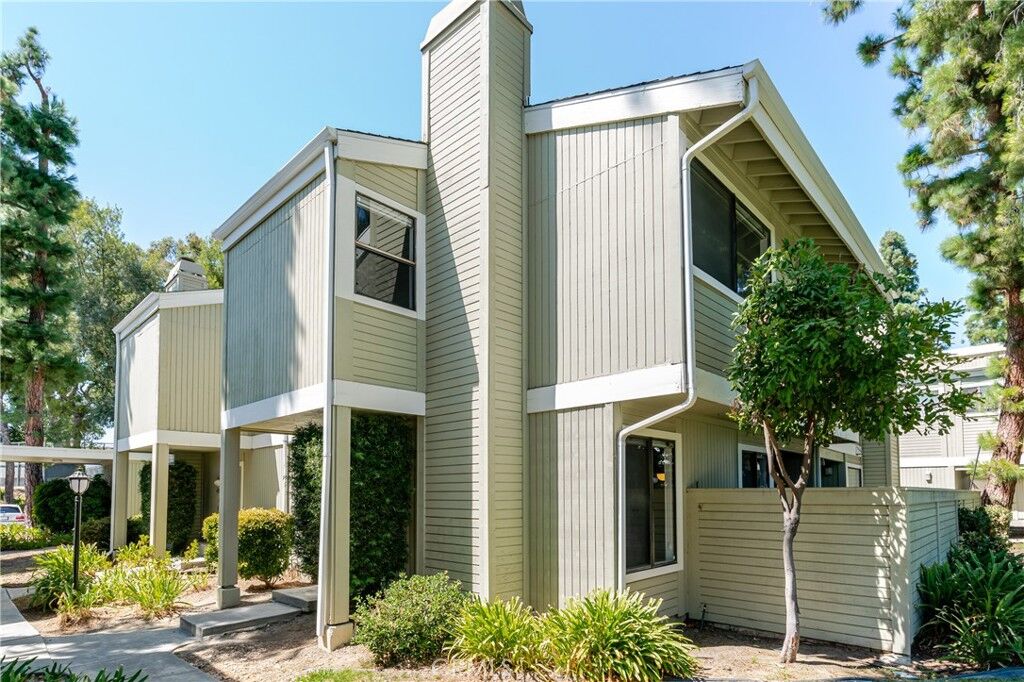 Property Photo: 22139 Burbank 1 CA 91367
