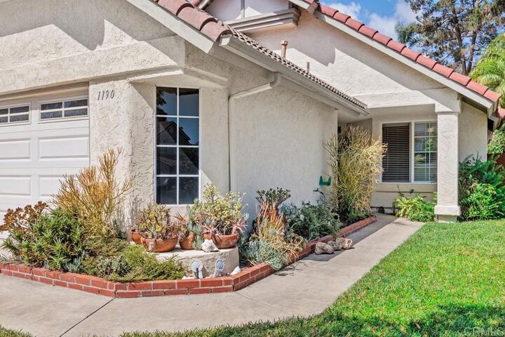 Property Photo:  1190 Beacon Hl  CA 92078 