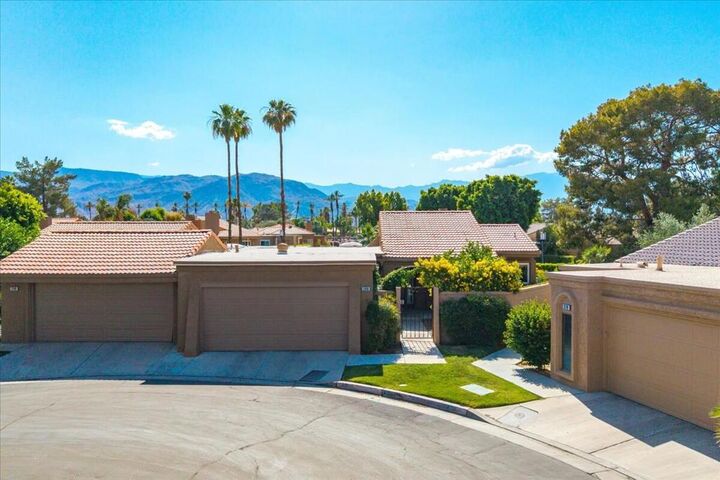 Property Photo: 44289 Venice Court CA 92260