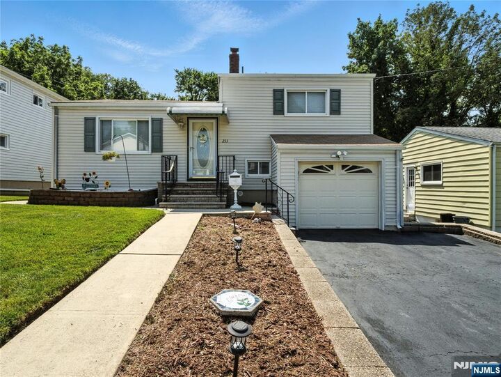 Property Photo:  233 Fairway Avenue  NJ 07109 