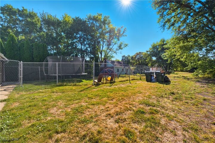 Property Photo: 615 Boston Street OH 44490