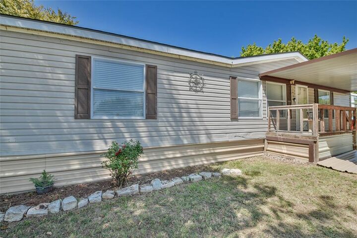 Property Photo:  5420 Water View Drive  TX 76048 