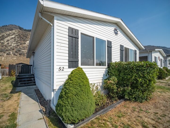 Property Photo:  3099 Shuswap  E Road 52  BC V2H 1T7 