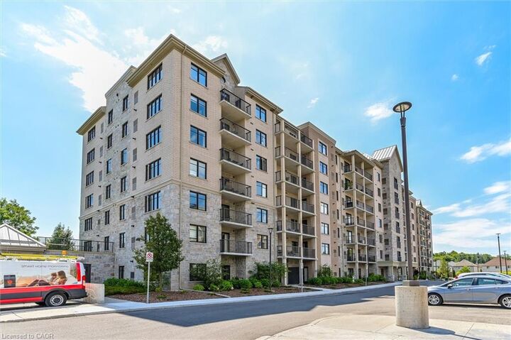 Photo de la propriété: 776 Laurelwood Drive 301 ON N2V 0A8
