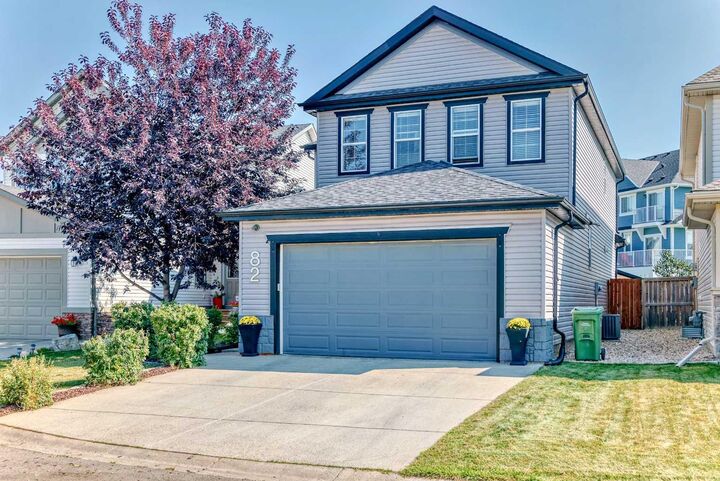 Property Photo: 82 Copperleaf Terrace SE AB T2Z 0H9