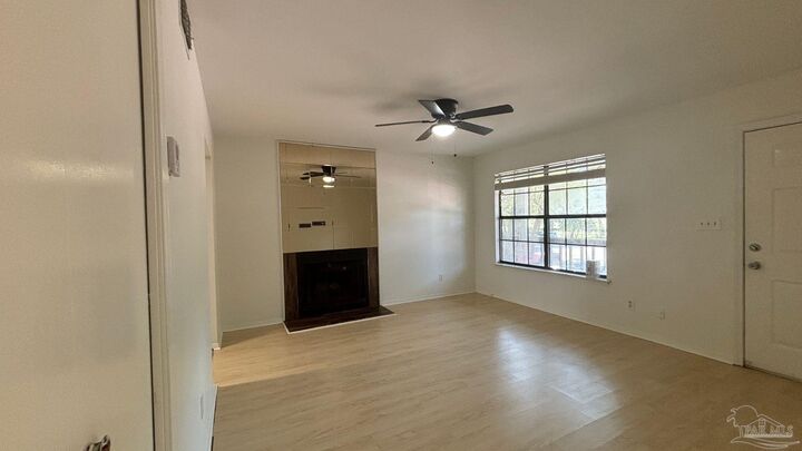 Property Photo: 2811 Langley Ave 208 FL 32504