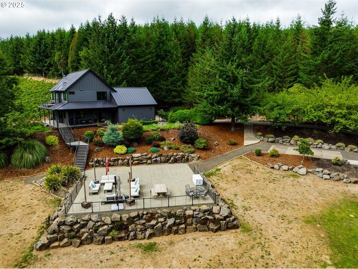 24247 Vaughn Rd  Veneta OR 97487 photo