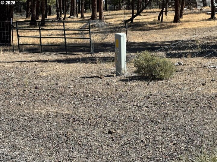 Property Photo:  Jean St 18  OR 97624 