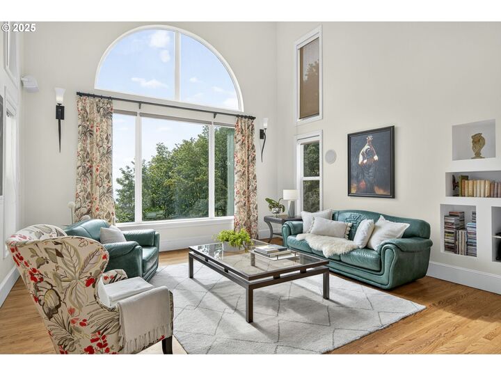 Property Photo:  8452 NW Timber Ridge Ct  OR 97229 