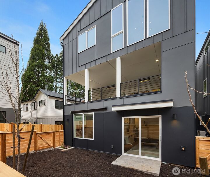 Property Photo:  13548  39th Avenue NE  WA 98125 