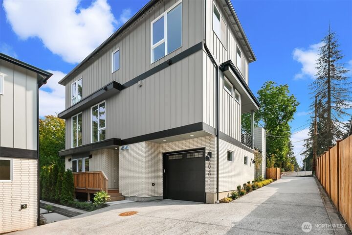 2030 NE 123rd Street  Seattle WA 98125 photo