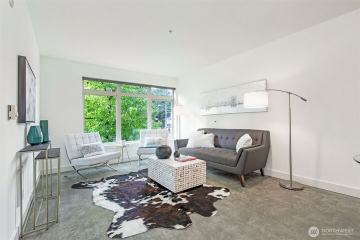 Property Photo:  1610  Belmont Avenue 402  WA 98122 
