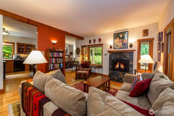 Property Photo:  165  Byron Road  WA 98250 