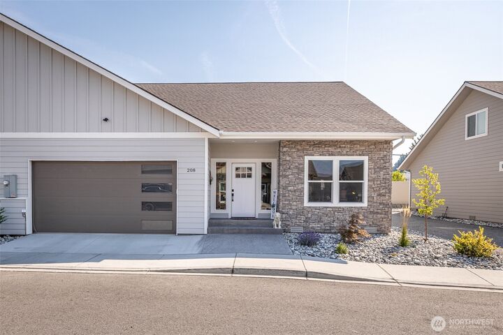 Property Photo:  208  Solomon Loop NW  WA 98802 
