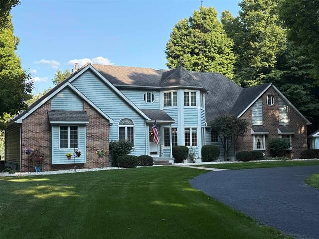 Property Photo:  1225 Sugarbush Drive  MI 48446 