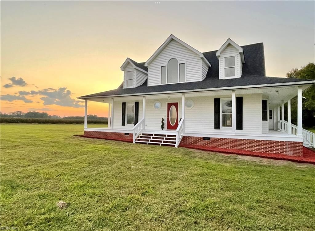Property Photo:  26044 Meherrin Rd  VA 23829 