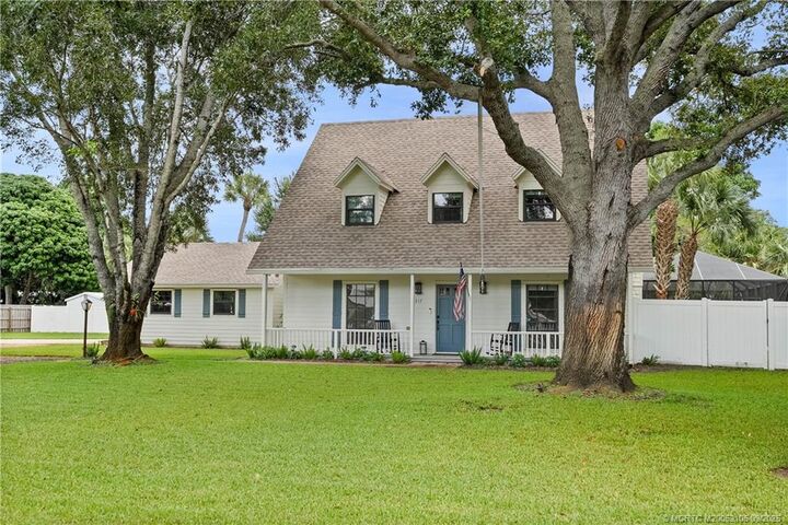 217 SE Oriole Avenue  Stuart FL 34996 photo