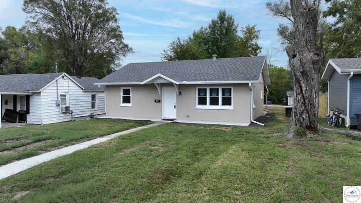 Property Photo:  602 E Gordon  MO 65340 