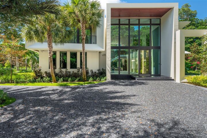 Property Photo: 9440 Old Cutler Ln FL 33156