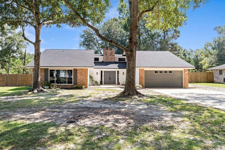 106 Merry Mark  Lumberton TX 77657 photo