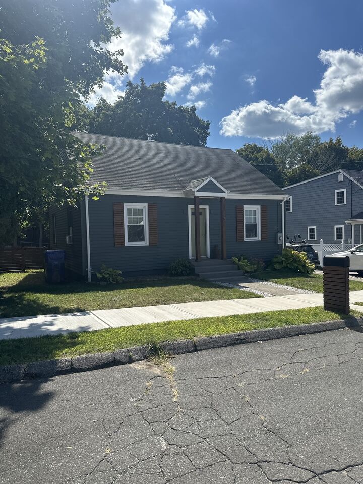Property Photo:  5 David Street  CT 06385 