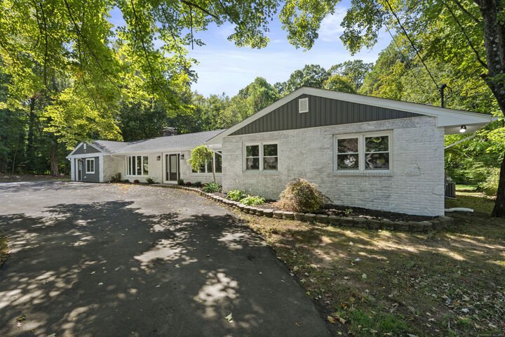 Property Photo: 21 Featherbed Lane CT 06405