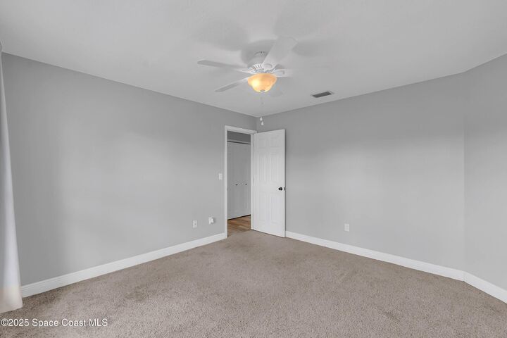 Property Photo:  920 Waialae Circle NE  FL 32905 