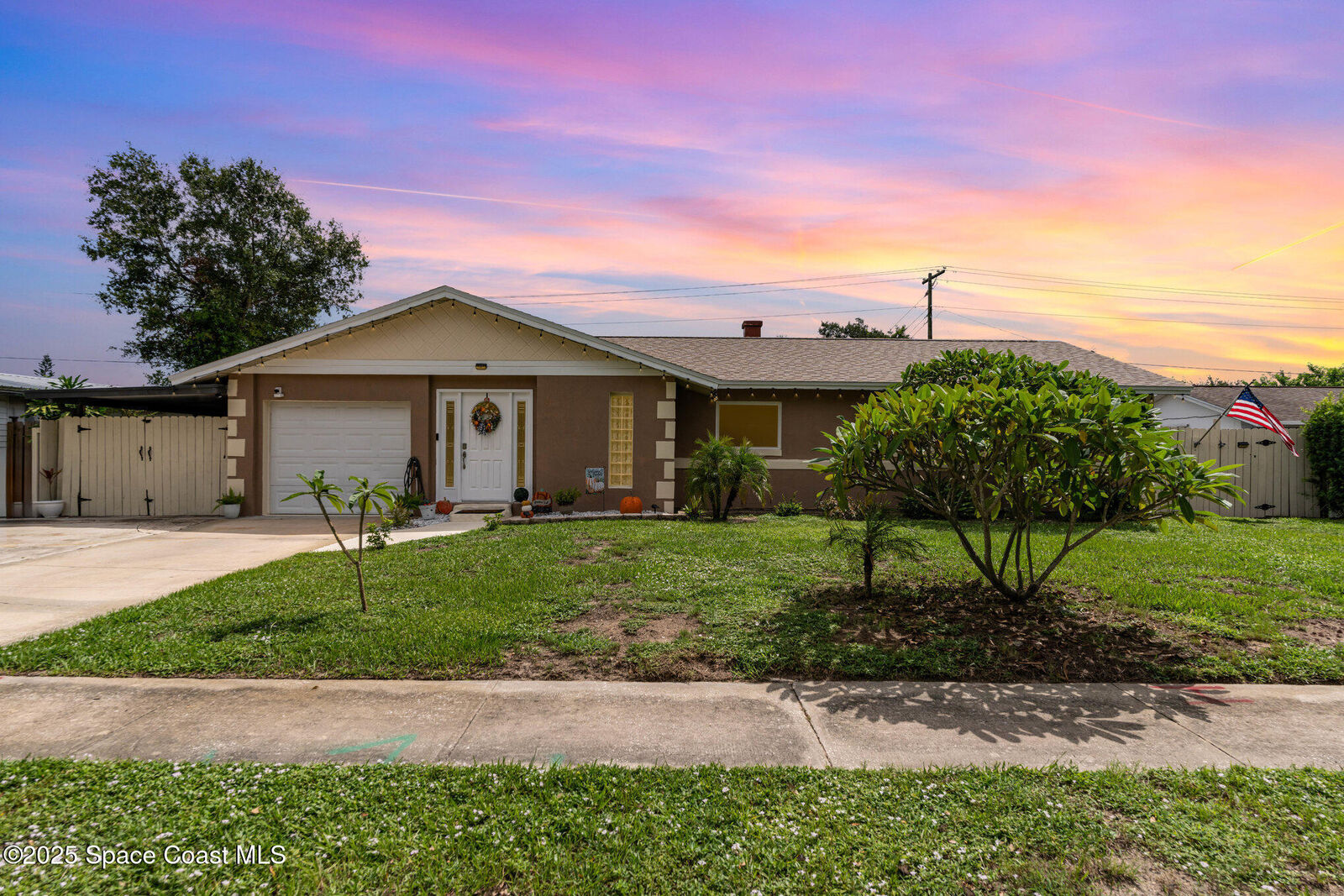 Property Photo:  4135 Hood Avenue  FL 32780 