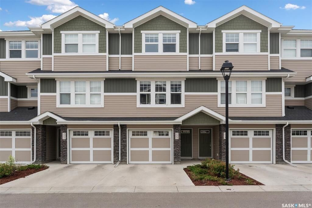 Property Photo:  1220 Pringle Way 229  SK S7T 0X5 