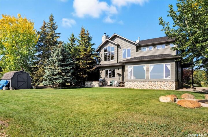 Property Photo: 213 Poplar Place SK S0M 2Y0