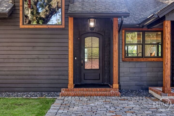Property Photo: 2611 Salcedo Avenue GA 31406