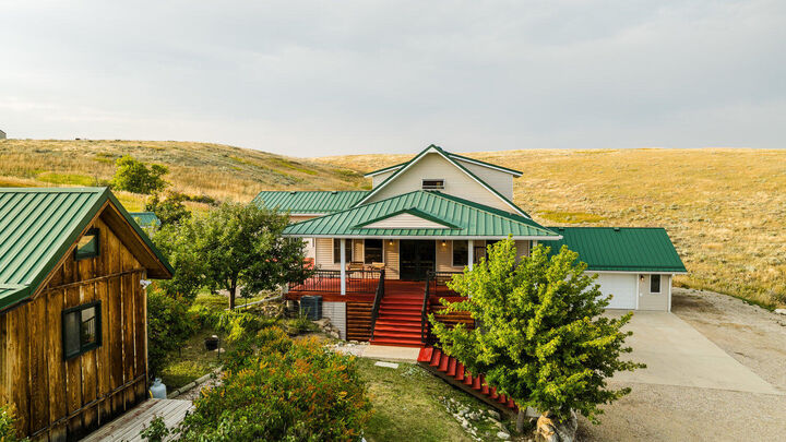 Property Photo:  14 Warbonnet Drive  WY 82832 