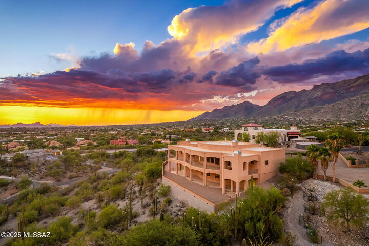 Property Photo: 5880 N Hombre Lane AZ 85718