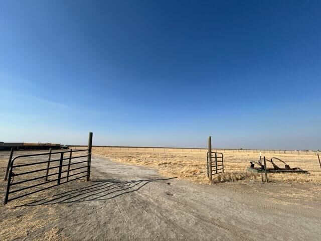 Property Photo:  Olive Street  CA 93201 