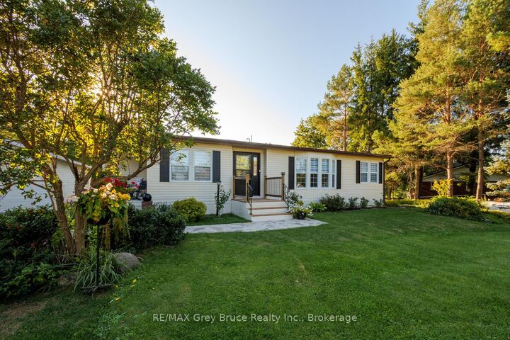 Property Photo:  597334 Grey Road 29 Road  ON N0H 1E0 