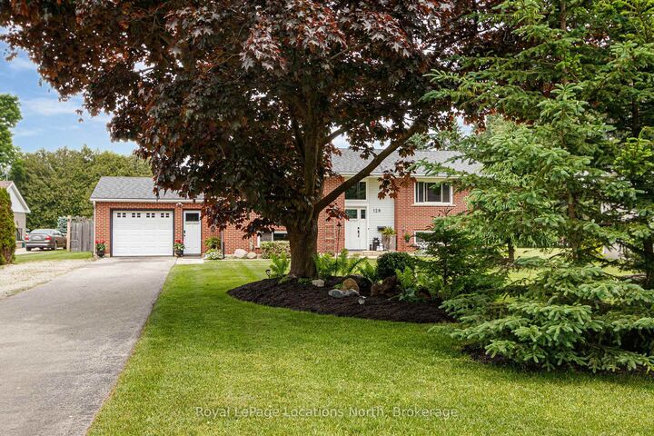 Property Photo:  128 Montgomery Street  ON N4L 1C4 