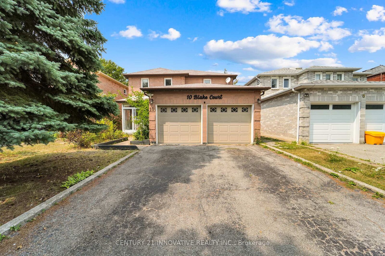 Property Photo:  10 Blake Court  ON L1T 3P3 