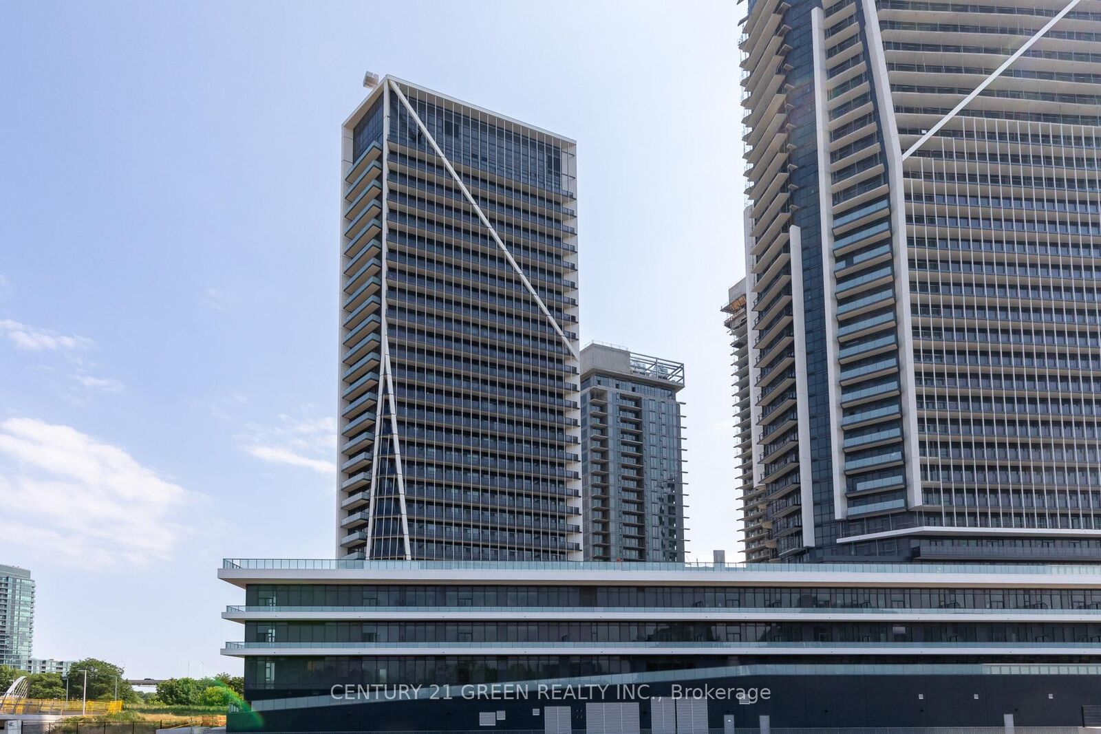 Property Photo:  30 Ordnance Street 2307  ON M6K 0C8 