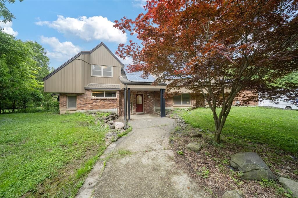Property Photo: 30622 Hungry Hollow Road ON N0M 1B0