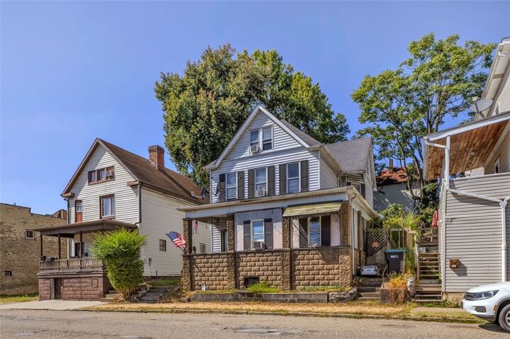 Property Photo:  211 E 7th Ave  PA 15084 