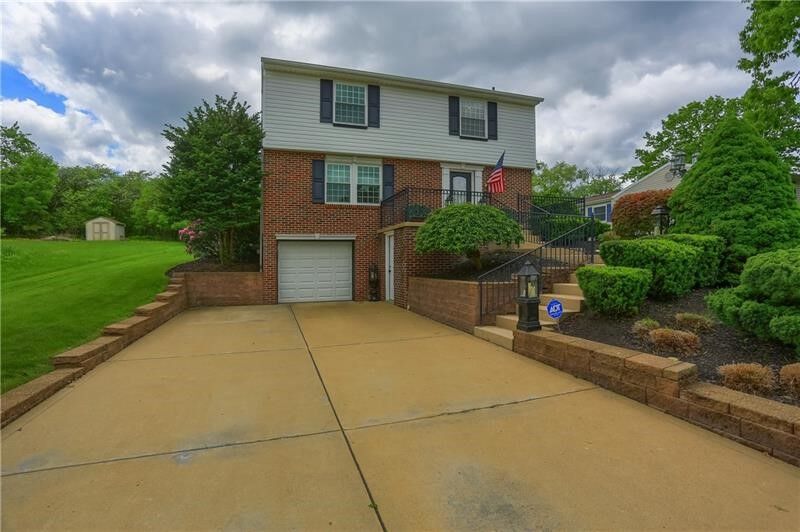 Property Photo:  439 Deerfield Dr  PA 16066 