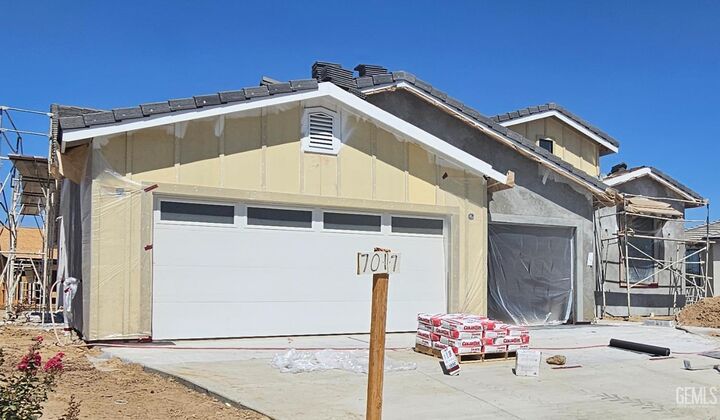 7017 Travata Court  Bakersfield CA 93314 photo